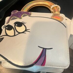 Euc misses Potts Danielle Nicole purse